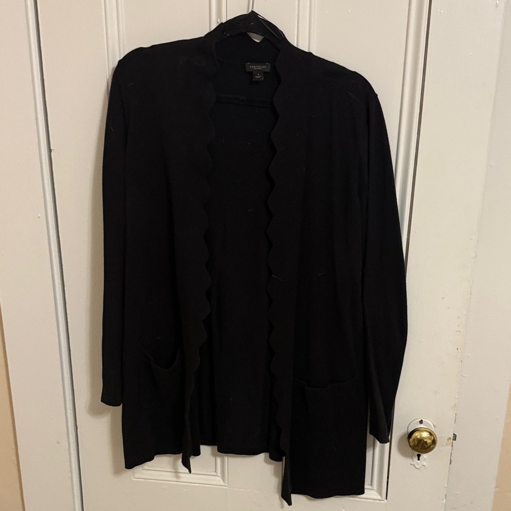 Ann Taylor Factory Black Scalloped Cardigan